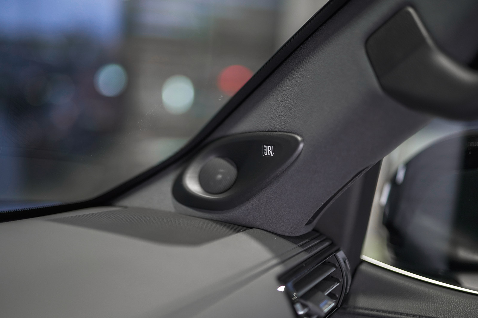 lc300_09122025_dsc1007_1600