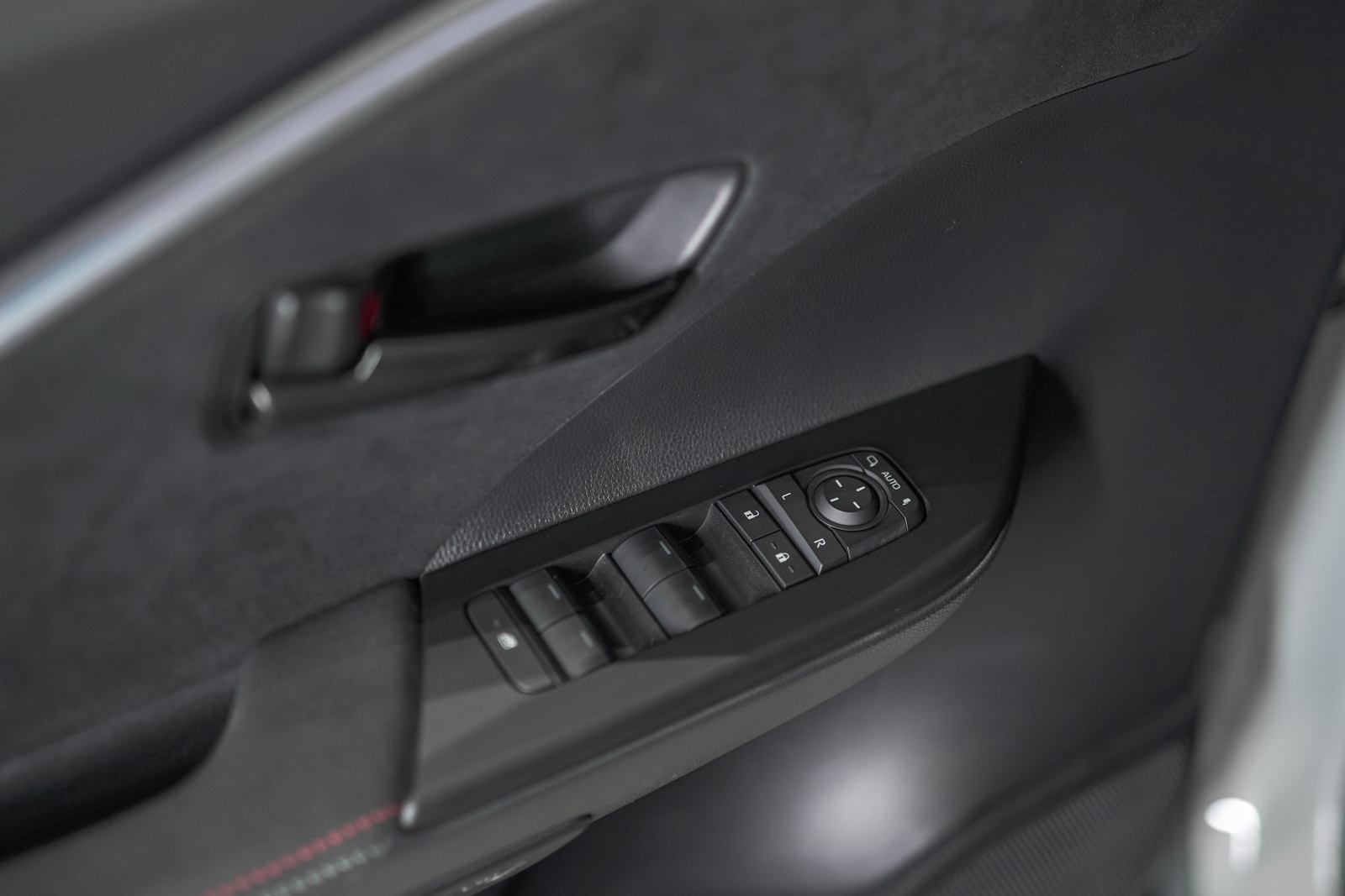 c_hr_09122025_dsc1083_1600_70