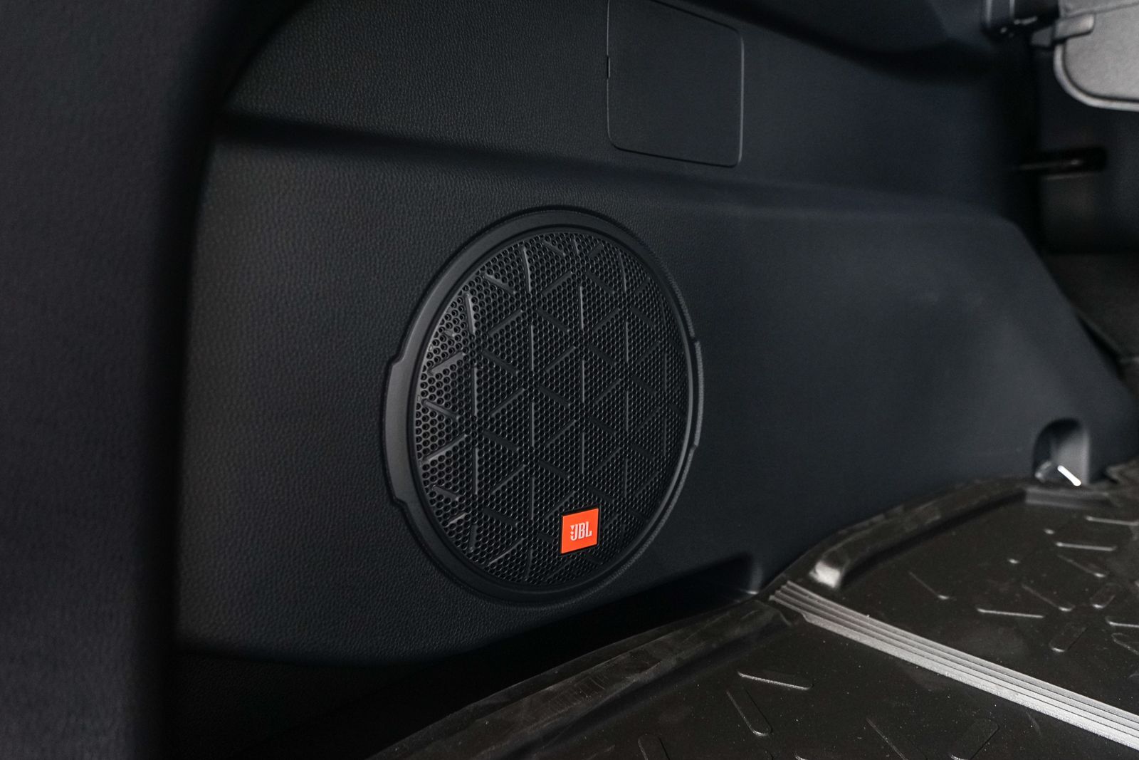 rav4_plug_in_02102023_4_1600_8